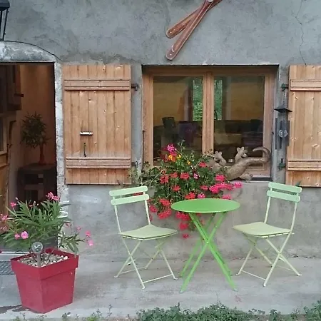 Ferme Familiale Chez Lili Vila Alex Exterior foto